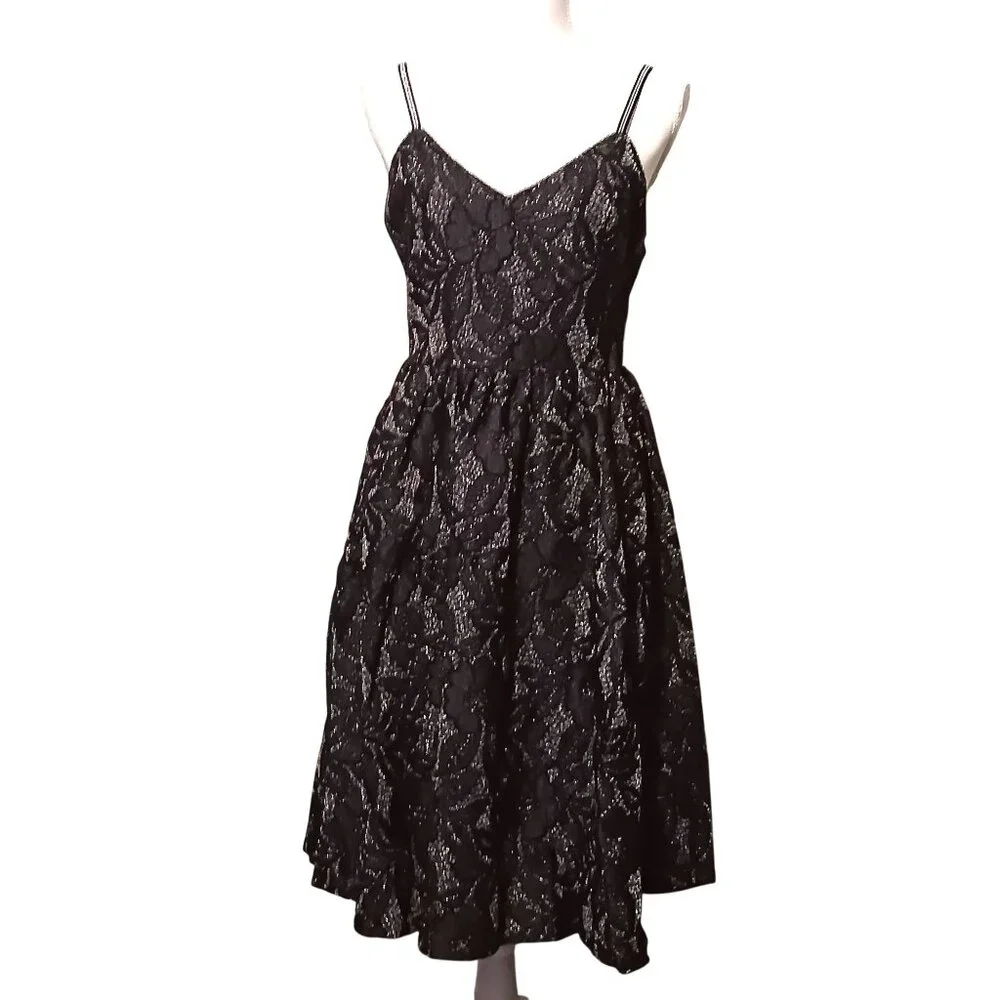 NEW Gracia Metallic Lace Fit & Flare Dress in Grey Size M NEW Gracia Metallic Lace Fit & Flare Dress in Grey Size M